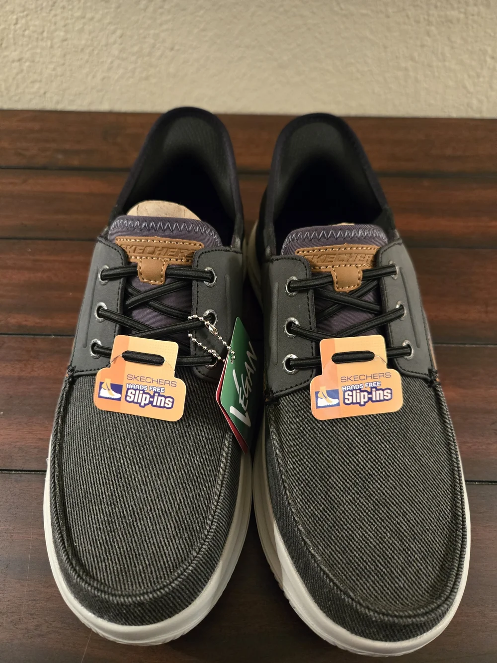 Skechers casual boat